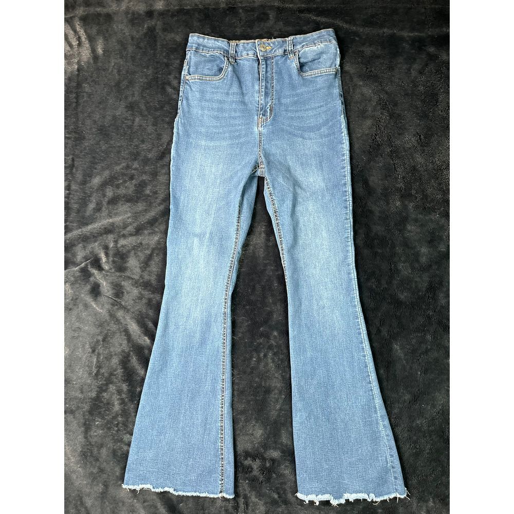Refuge High Rise Flare Jeans Light Wash Denim Y2K Retro Bell Bottom Raw Hem 9